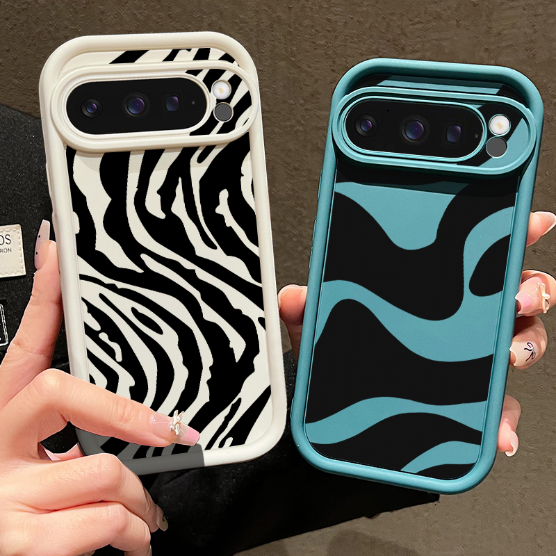 Google Pixel 9 Pro - Zebra Stripe Pattern TPU Phone Case